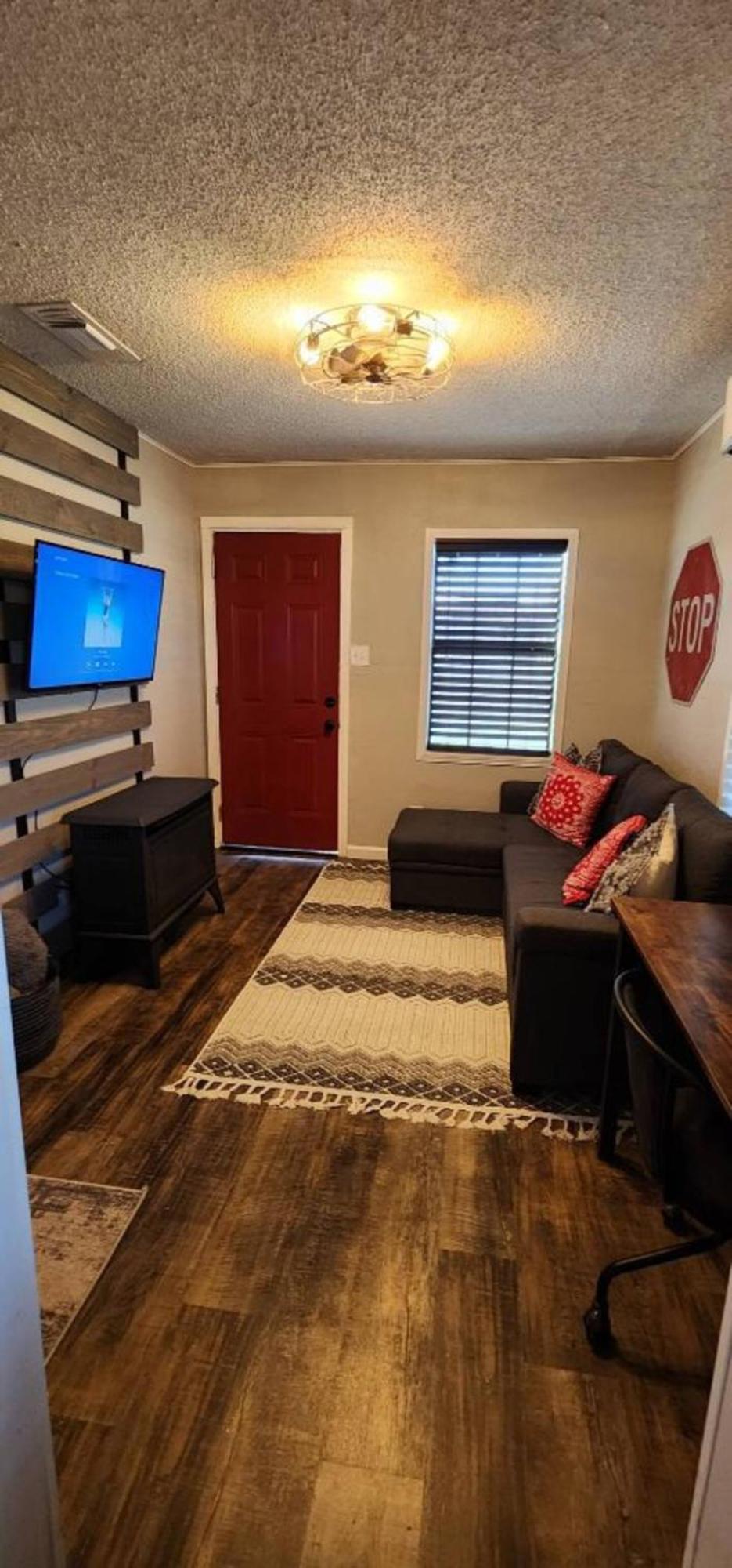 Station A Cozy & Convenient - Downtown & Hpu Villa Brownwood Exterior photo