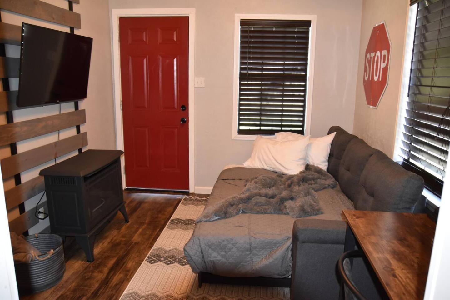 Station A Cozy & Convenient - Downtown & Hpu Villa Brownwood Exterior photo